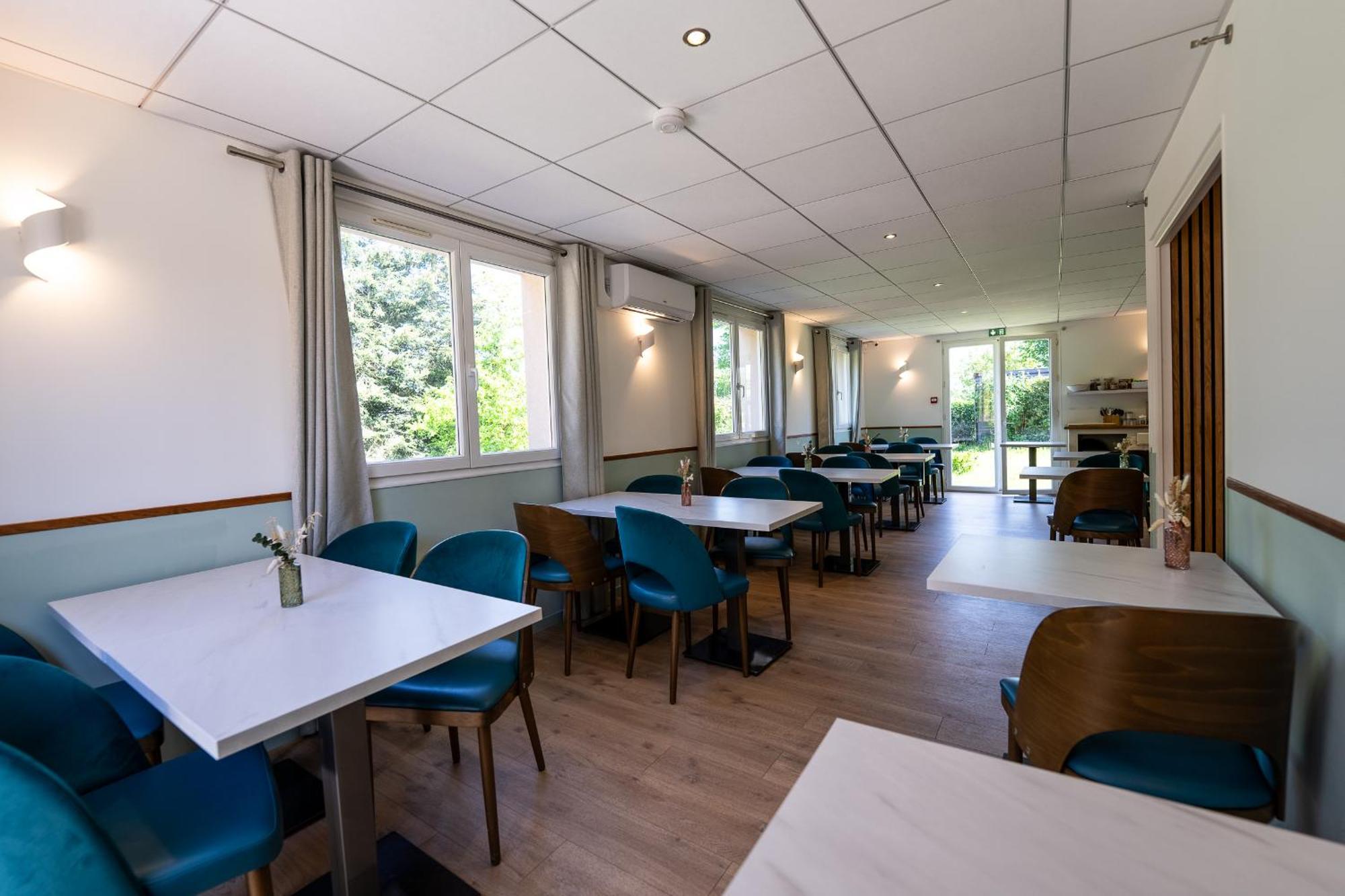 Villa Hotel Gien Buitenkant foto