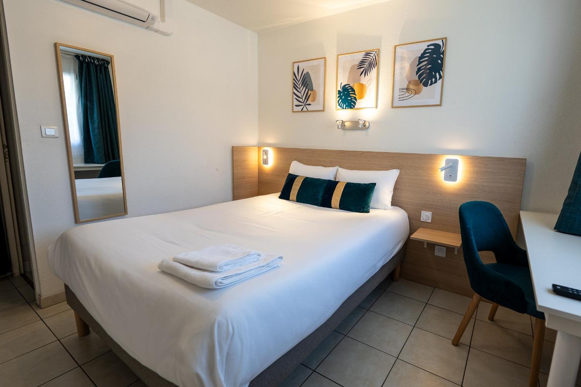 Villa Hotel Gien Buitenkant foto